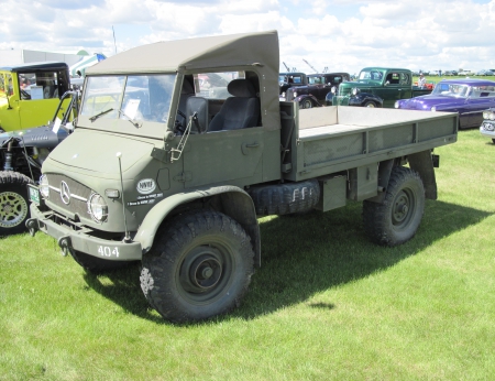 1971 Unimog Mercedes Benz - truck, photography, green, tires, mercedes