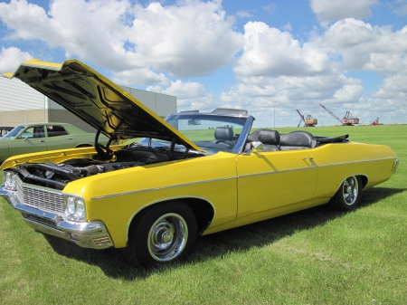 1970 Chevrolet Impala - headlights, chevrolet, yellow, photography, tires