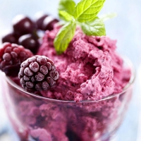 Blackberry ice cream