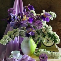 tea time with summer bouquet