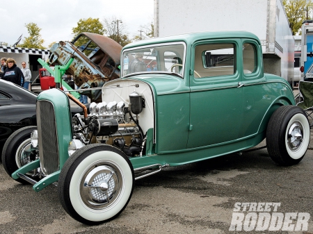 1932 Ford Coupe - classic, green, whitw walls, 1932