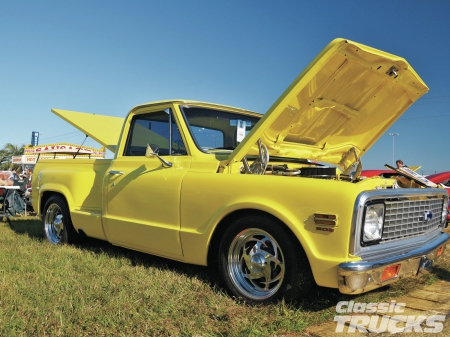 1972 Chevy Pickup - Bowtie, GM, Yellow, Classic