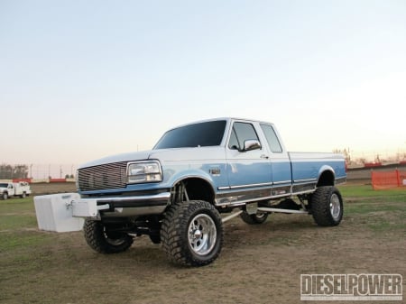 Instant Classic - ford, lift, ext cab, diesel