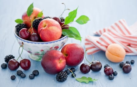 *** Fresh fruits *** - food, fresh, fruits, peaches