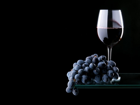 THE MAKING OF WINE - photos, drinks, cool, still life, grapes, wine, glasses, black background, background