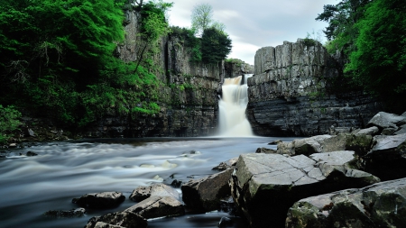 marvelous waterfall - spray, trees, cliff, river, waterfall, rocks, mist