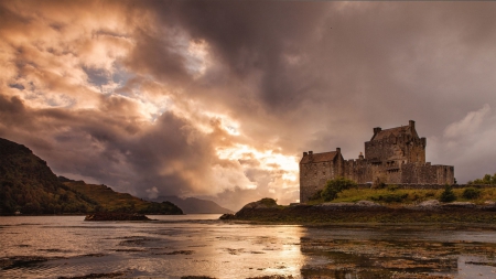 superb ancient castle - ancient, castle, clouds, shore, bay, rocks