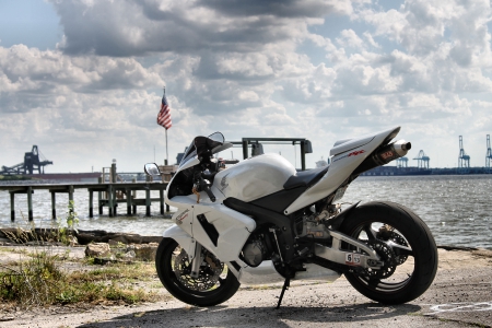 600RR - Flag, Water, ohlins, Racebike, White