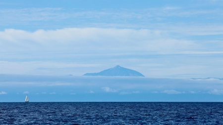 Spain Island of Tenerife - spain, see, teberife, nature, volcano, hd, view, clouds, island, canaries