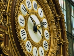 Gold Leaf Ornate Clock