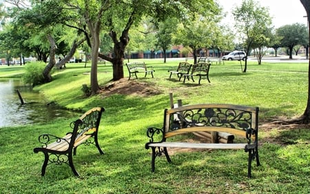 	GHOSTS - bench, ghosts