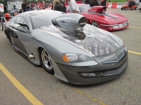 Fabulous cars on the raceway - headlights, grey, photography, red