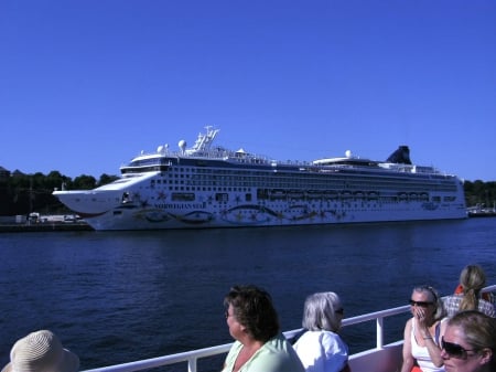 Norwegian Star - big, party, summer, stockholm