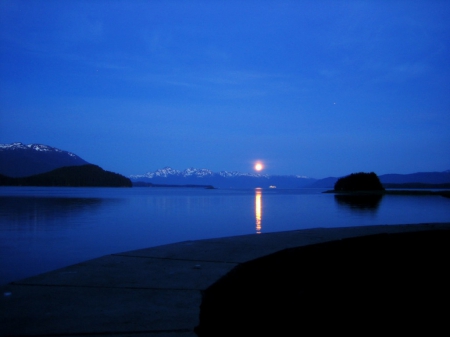 Moonlit Beach - sunset beach, beach at night, relaxing beach, midnight beach, moonlit beach, night beach, tranquil beach