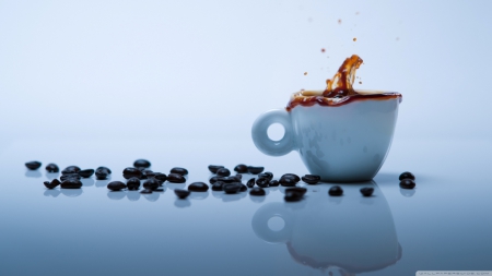 coffee splash - drink, coffee splash, drinks, coffee cup, coffee, coffee beans, coffee bean, cup