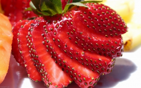 sliced strawberries - close up, straw, berry, red, fruits, food, srrawberry