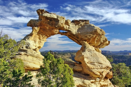 Kissing Dragons, Utah, USA - clouds, landscape, arch, rocks, sky