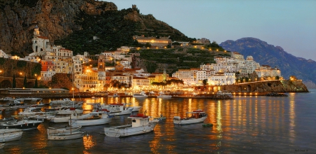 Amalfi lights - summer, town, romantic, evening, night, reflection, mountain, port, nice, art, beautiful, mirrored, lovely, dock, Amalfi, pier, boats, lights, Italy, painting