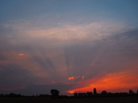 Sunrays - nature, sky, photography, sun, clouds, sunsets