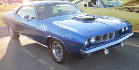 1971 Plymouth Cuda 440-6 - plymouth, headlights, blue, photography, tires