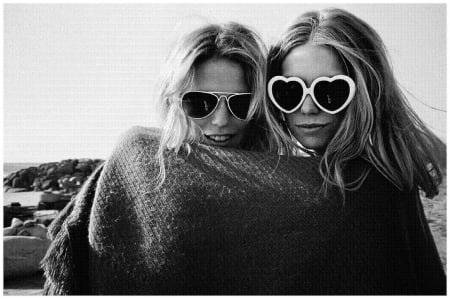 Sisters - girls, best friends, style, love, fashion, black and white, sisters