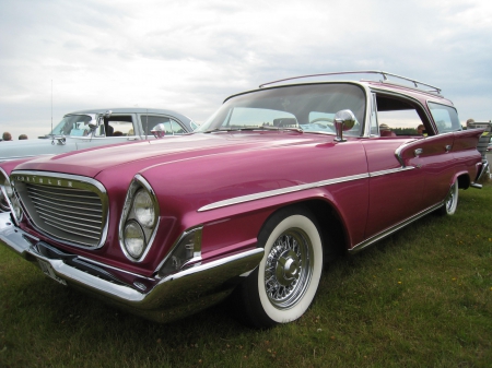 Nasco Yankee Meet 2013 Falkoping - car, grass, color, car-show, sky