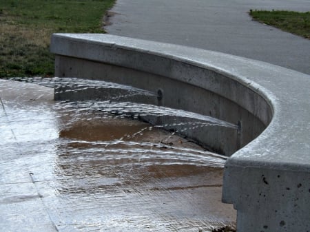 cooling down - water sprinkler, bench, grey, water