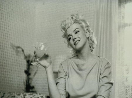 Marilyn Monroe - norma jeane mortenson, norma jeane, marilyn, marilyn monroe