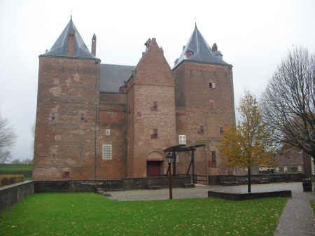 Dutch castle Loevestein - netherlands, loevestein, holland, castle, dutch, medieval, tower