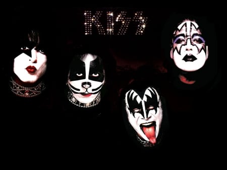 KISS - Peter Criss, Paul Stanley, Ace Frehley, Gene Simmons