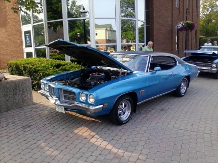 NICE CAR!!! - classic, cool, old, blue