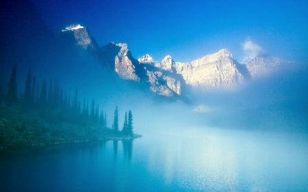 Foggy Moraine Lake - canada, fog, mountains, lake