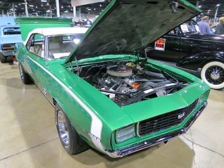 2013 Muscle Car & Corvette Nationals - white stripe, classic, gm, green