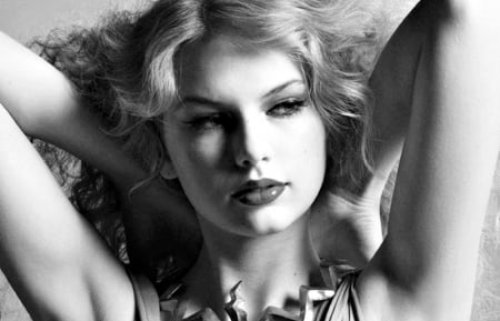 Taylor Swift - singer, girl, blonde, beauty, taylor swift, music, black, white, woman