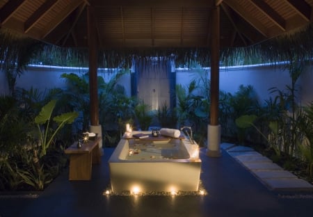 Nighttime Tropical Spa - heaven, nighttime, evening, jacuzzi, perfect, bath, island, night, peace, exotic, paradise, hotel, candles, luxury, hot tub, water, spa, bathroom, resort, candlelit, bathe, islands, maldives, tropical, bora bora