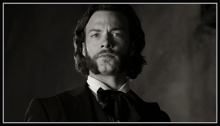 Kyle Schmid - actor, copper, robert morehouse, kyle schmid