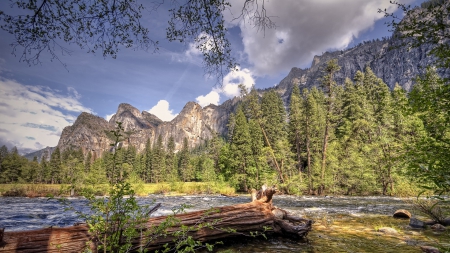 wonderful wild merced river in california