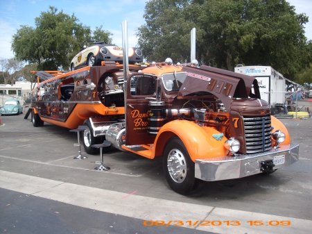 OLD SCHOOL CAR CARRIER