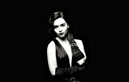 Emilia Clarke - elegant, emilia clarke, girl, beauty, actress, black, white, woman, gloves