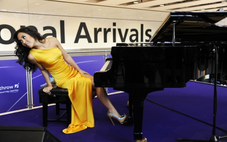 satin 8  myleene klass - sexy, stilettos, hot, music, heels, piano, yellow, satin, brunette, myleene klass, dress