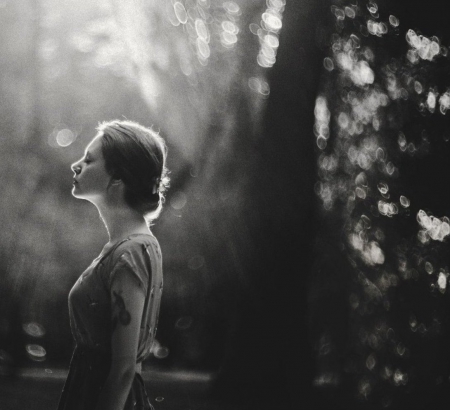 Portrait - forest, blackand white, lady, model