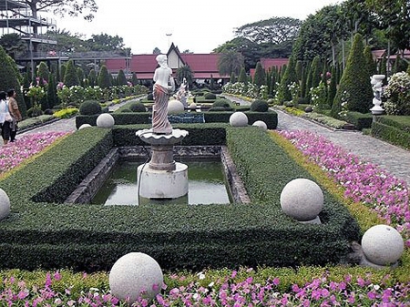 Thai garden - thai, flowers, garden, beautiful