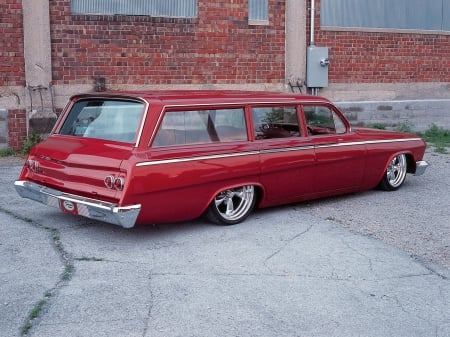 Classic Wagon - Bowtie, Red, GM, Chevy