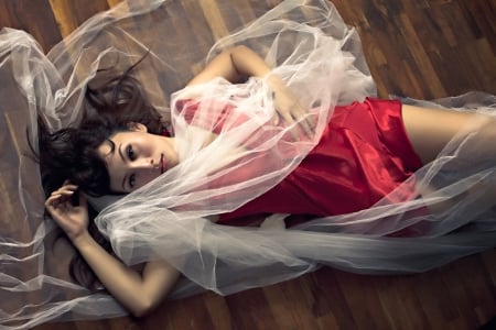 Look at me - veil, woman, red, model, brunette