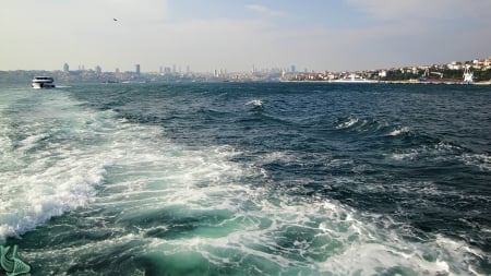 bosporus - Luis Armstrong, Sarah Vaughan, Holiday, Sky, Bette Davis, Sea