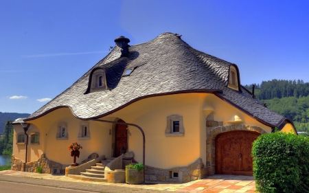 House in Germany - germany, mosel, zell, photo, city, house