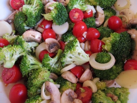 Salad - broccoli, mushroom, salad, vegetable