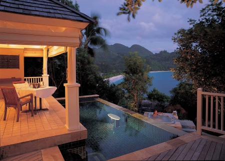 Jacuzzi Beach Villa