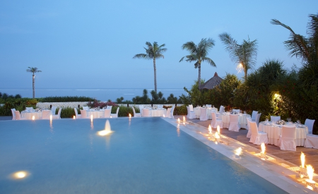 Evening Pool with Candles - beach, pacific, candles, paradise, sunset, polynesia, view, evening, sand, ocean, swimming, islands, tropical, exotic, restaurant, island, pool, sea, lights