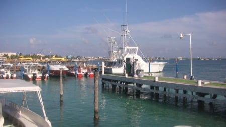 Boats Docked @ Isla Mujeres - Ocean, Isla Mujeres, Boats, Mexico, Cancun